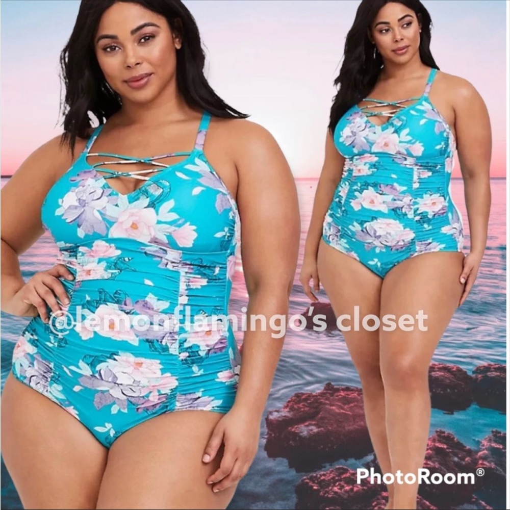 Torrid turquoise floral strappy swimsuit